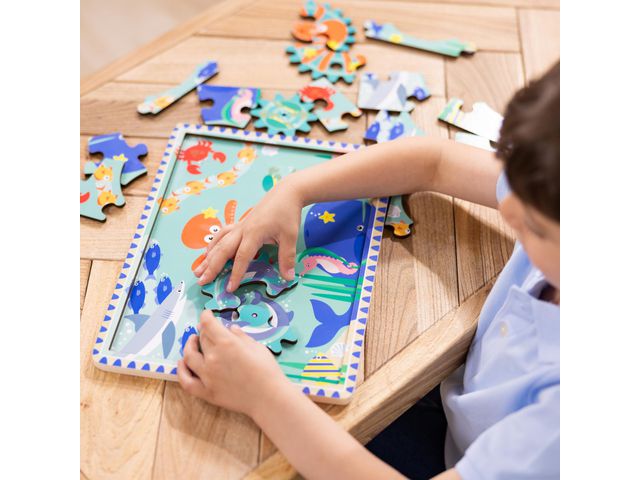 Pussel trä kugghjul under havet